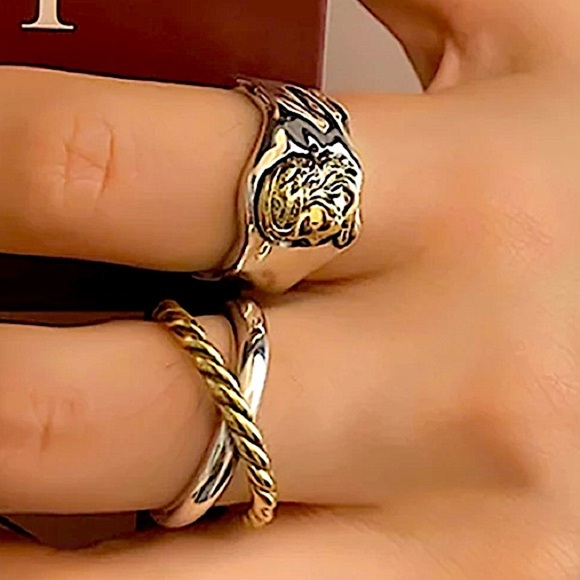 STERLING SILVER VINTAGE GODDESS MATCHING RING SET - Picture 3 of 9